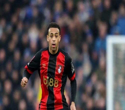 舍伍德：此前過早下結論，我欠謝什科一個道歉郵報：曼聯密切關注伯恩茅斯中場，他是性價比很高的引援目標