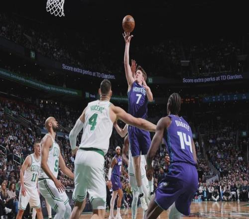 26場追平喬丹！太猛，弗拉格估計沒戲了...