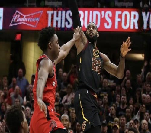 記者：聯盟內部人士普遍認為，詹姆斯下賽季最有可能去騎士