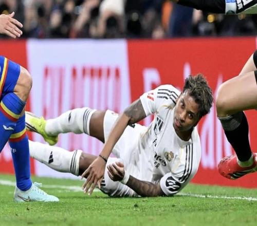 世界報：皇馬關注伯納烏草皮羅德里戈懊悔在不適后堅持踢球