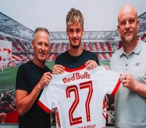 米體丨薩爾茨堡紅牛18歲邊鋒吸引米蘭關(guān)注