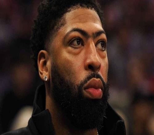 好消息，安東尼戴維斯距離傷愈復(fù)出，邁出重要一步