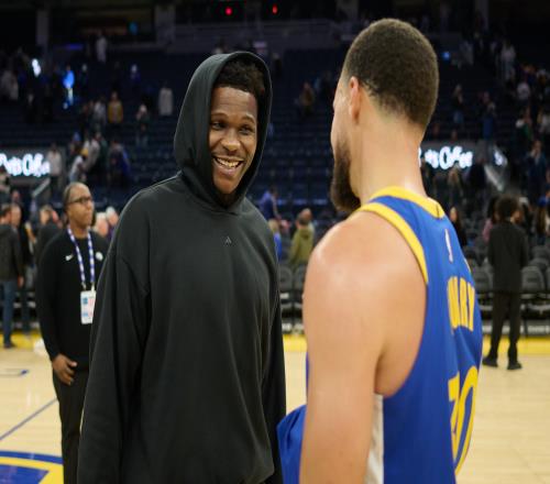 庫里自信滿滿稱三分紀錄無敵華子和克神或許能試試運氣_NBA直播