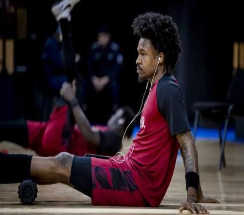 好消息！古德溫多次輾轉(zhuǎn)成功抵達(dá)上海，盧偉完整陣容出戰(zhàn)第二階段