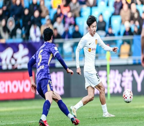 00，津門虎悶平銅梁龍，全場僅3次射正，19歲門將姚浩洋首秀高光