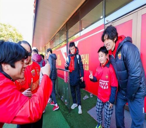 成為全世界最忠誠的球員代表，蔡慧康、呂文君退役，武磊為啥哭成淚人