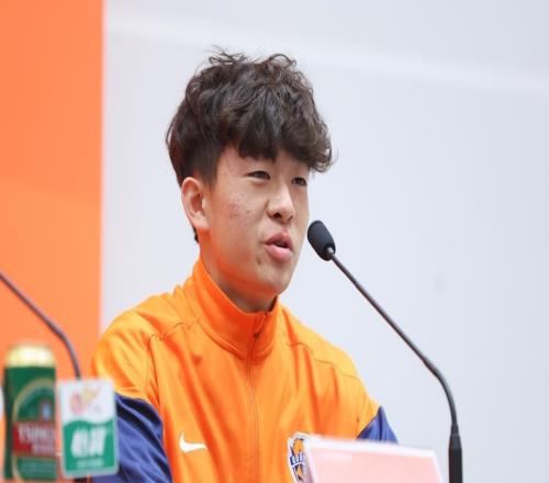 喜訊！16歲鄺兆鐳完成中超首秀，名嘴董路驕傲宣布：他是我干兒子