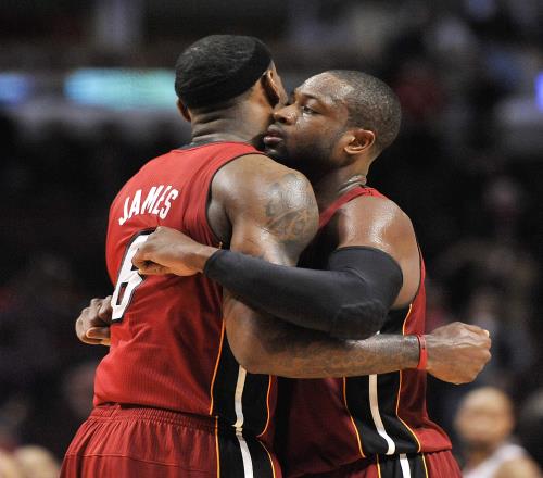 韋德自稱督促詹姆斯的背后到底隱藏了什么不為人知的秘密_NBA直播