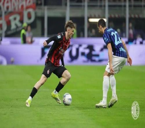 集錦丨埃斯圖皮尼安處子球，米蘭10賽季雙殺國米