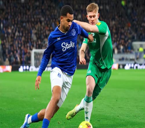 曼聯(lián)今夏清洗鋒線，鎖定5大引援目標，1億歐元籌資計劃曝光