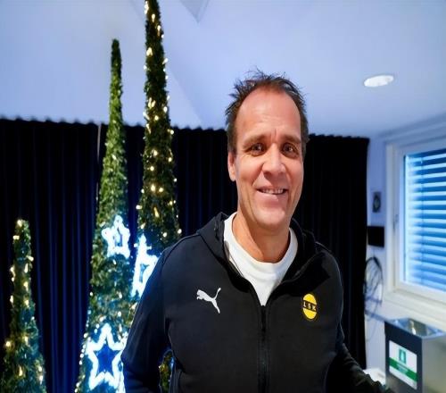 41場不敗！厄德高父親執教成功沖超，球迷：看到厄德高以后的樣子