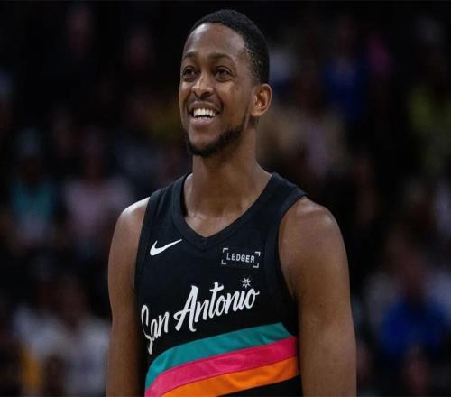 馬刺二當家！本賽季的福克斯，什么水平