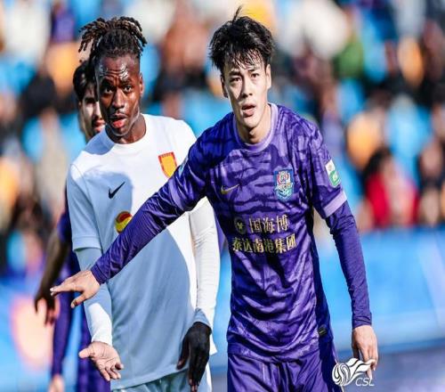 辣眼！中超首輪10大“戰(zhàn)犯”大連占4個(gè)！球迷：怎么混上主力的