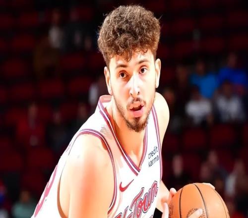 51投11中！命中率跌至谷底，拒絕和火箭續(xù)約，可你成不了倫納德