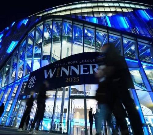 衛報：由于保級形勢嚴峻，熱刺推遲季票續訂截止日期