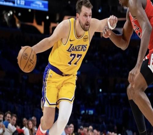 東契奇：詹姆斯復出對球隊很關鍵，我們正朝著正確的方向前進