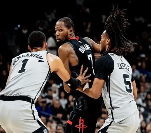 3勝8負(fù)，無奈凈輸86分！坐擁超級陣容卻人見人欺，還不如趁早散伙