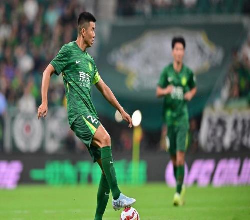 出乎意料！中超首輪助攻榜前2名都是邊后衛(wèi)，37歲老將老當益壯