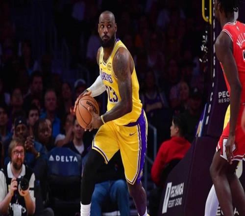 很好，湖人隊主帥表示詹姆斯明白確保東契奇和里夫斯發(fā)揮的重要性