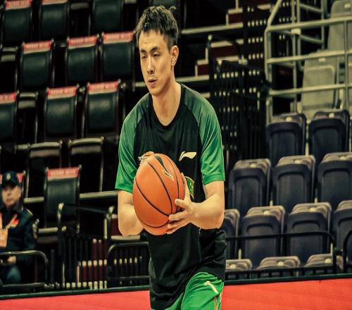 趙繼偉貢獻6+3！布羅金頓7分證明自己，哈維0分，遼籃落后山西7分