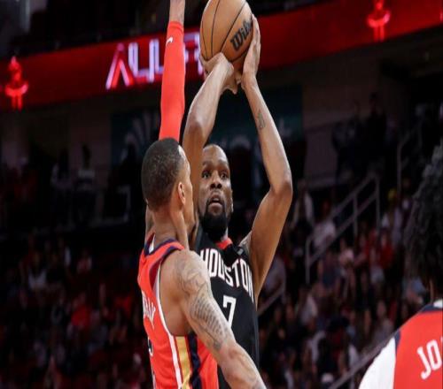 NBA重大漏判！漏吹火箭關鍵時刻發球違例：杜蘭特接球制勝一擊