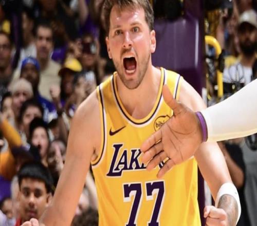 東契奇談絕殺：看到包夾我選擇了撤步，我對自己的投籃有信心