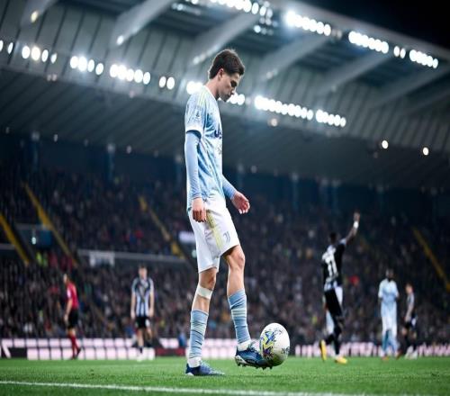 伊爾迪茲：我在左路踢得更好換位我的速度不慢但博加更快