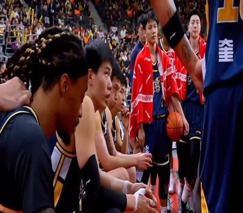 0分0分還是0分！廣東慘敗他是最失意之人，不上場球隊反贏遼寧7分