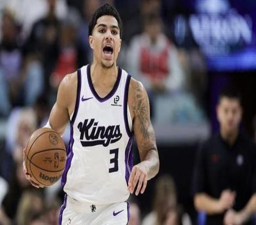 Shams：國王以一份兩年合同簽下基利安海斯