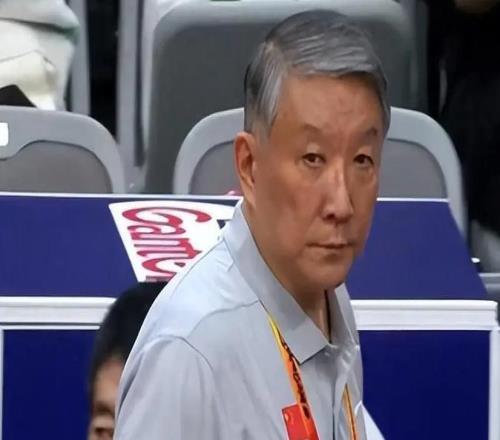 就在今天！中國女籃迎來好消息,宮魯鳴接受批評(píng),調(diào)整球員出場時(shí)間