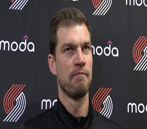 斯普利特：楊瀚森身體上正在變得更好，但很多方面還需要提高