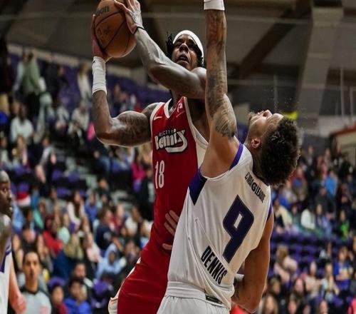 開拓者二隊不敵湖人二隊，但雙向合同后場的表現還是相當搶眼的