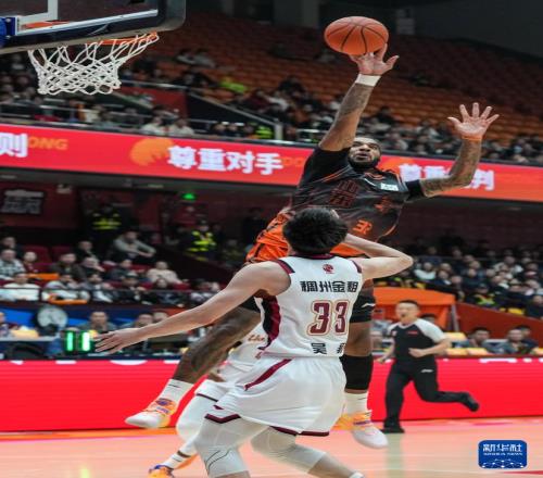 勇闖上海灘！18日晚客戰(zhàn)領(lǐng)頭羊上海，高速男籃可否避免連敗