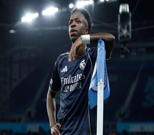 15球，維尼修斯代表皇馬歐冠淘汰賽進球追平勞爾并列隊史第三