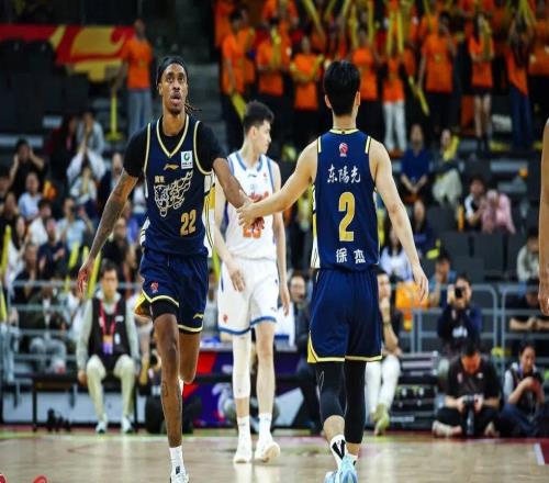 6人得分上雙！廣東主場大勝新疆