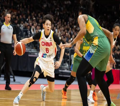 再漂亮也不能要了！女籃三朝元老5戰(zhàn)得5分，球迷：國(guó)家隊(duì)不適合你