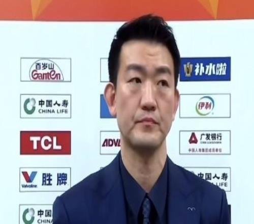 王博：球隊(duì)目前處于傷病比較嚴(yán)重的情況，所以大家更要專注