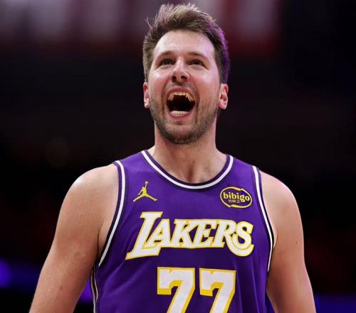 44分+50分+40分，帶隊7連勝！東契奇聯盟第1，MVP配不上你