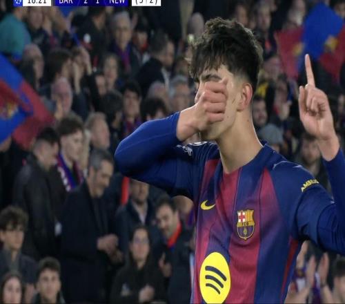 18歲296天，貝爾納爾是歐冠淘汰賽進(jìn)球第三年輕的巴薩球員