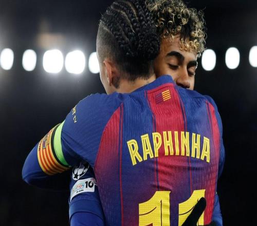 對(duì)攻大戰(zhàn)，巴薩成為歐冠歷史首支上半場(chǎng)三次取得領(lǐng)先的球隊(duì)