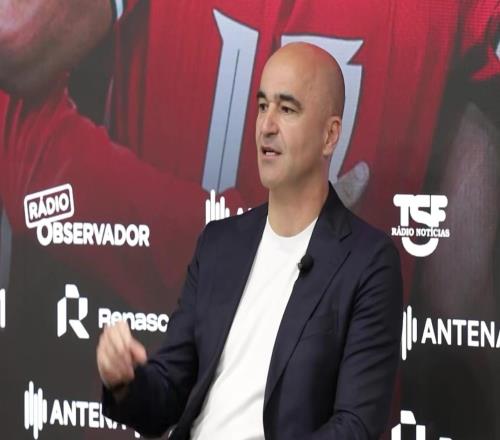 馬丁內(nèi)斯：執(zhí)教曼聯(lián)我現(xiàn)在只有一個重心，就是全力備戰(zhàn)世界杯