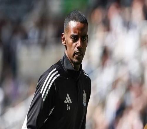 巴勃羅希望?；倏丝紤]西甲，伯納烏高層對阿隆索的標(biāo)準(zhǔn)太苛刻