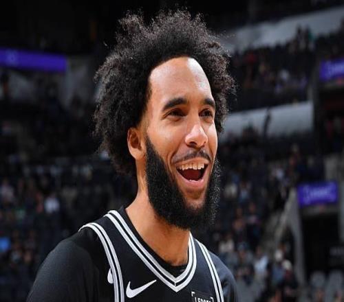 三分命中率還在不斷提升，馬刺鋒線大將的性價(jià)比也太高了吧