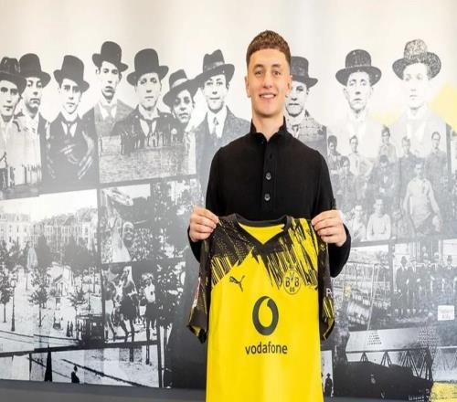 多特官方：盧卡雷賈尼已與俱樂部簽署職業合同