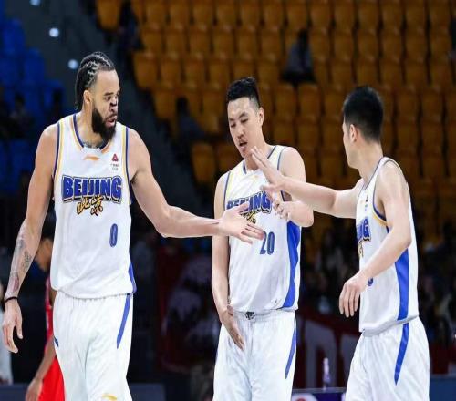 CBA最新排名：北京沖第4失敗，遼寧坐9望6差距僅3場，7隊爭第12