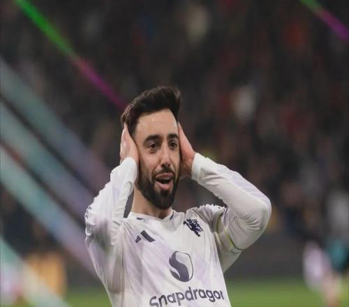 兩度領(lǐng)先遭逼平！曼聯(lián)22隱情：裁判問題背后，防守藏致命隱患！