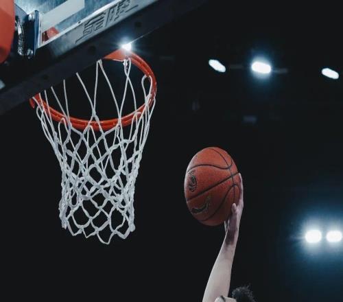 上海灘最強高中生代表上海男籃，出戰！