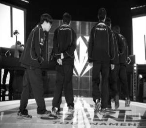 大滿剃GEN在先鋒賽、MSI、S賽及MSC均有被其他賽區橫掃經歷