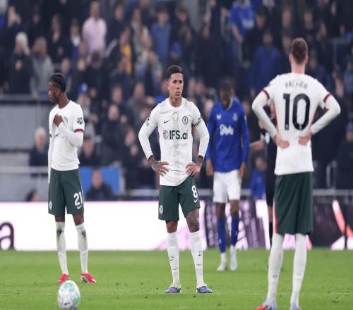 33年來(lái)第1次4連敗，切爾西的首要問(wèn)題是羅塞尼爾