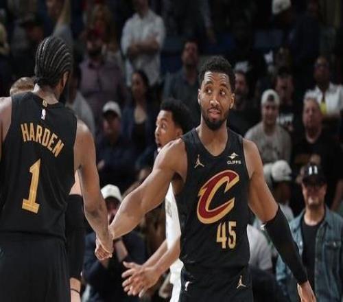 阿特金森：哈登和米切爾前面沒打出狀態但關鍵時刻接管了比賽